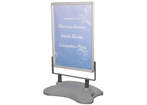 China Aluminum Frame Outdoor Advertising Display Board With Windproof Waterbase supplier